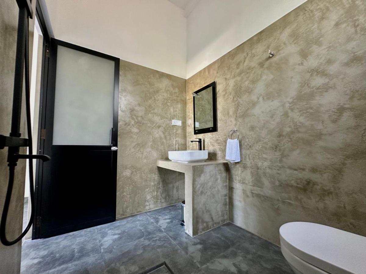 Zero Nero Hotel Unawatuna Bagian luar foto