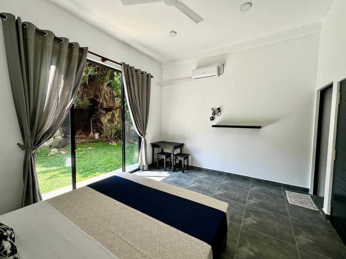 Zero Nero Hotel Unawatuna Bagian luar foto